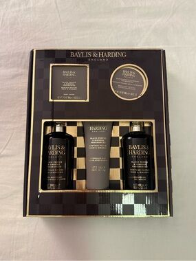 Baylis & Harding Mens 5-Piece Bath &‎ Grooming Gift Set Black Pepper & Ginseng